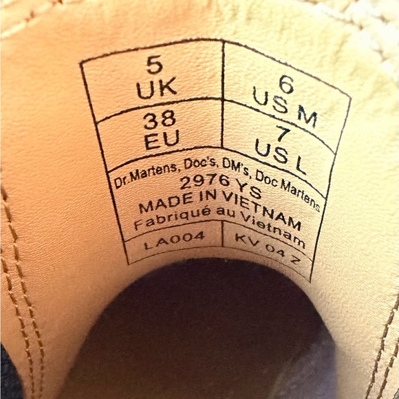 Dr. Martens 2976 YELLOW STITCH ARTIMUS CHELSEA BOOTS - Picture 6 of 6